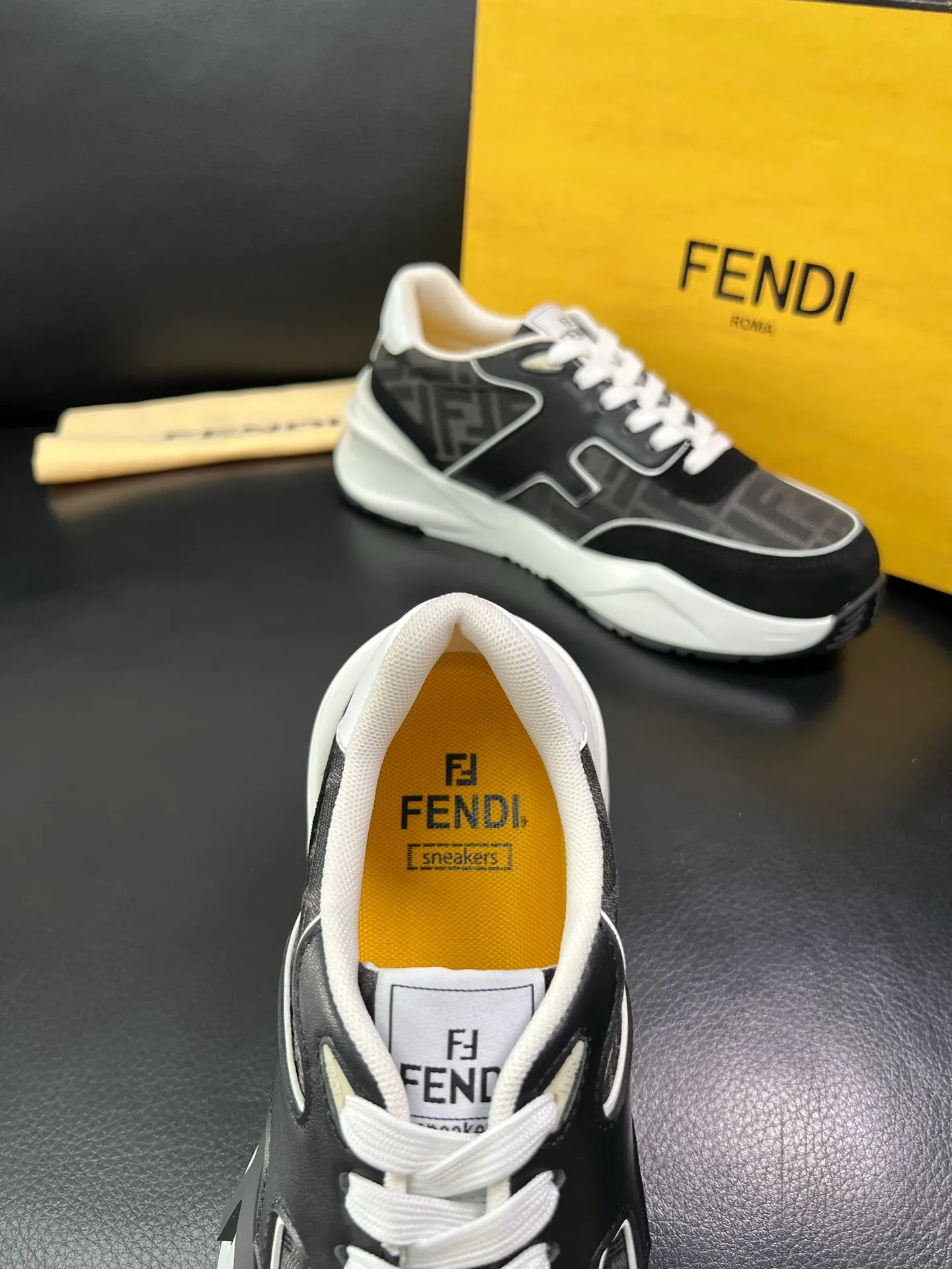 Men's shoes 💰840 FENDI top purchasing Fendi counters are equipped with the original factory, original fabrics imported from Italy, breathable and comfortable cowhide lining, soles: original soles specially provided by the original factory are super comfortable, original factory orders 🔍high quality, you can enter and exit the counter at will, welcome to compare, code number 39-44 (customized 38-45) 85856